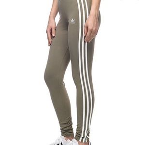 Adidas classic leggings